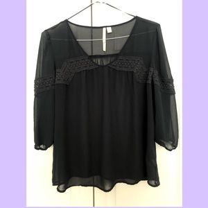 Beautiful 3/4 Sleeve Flowy Top with Lace Accent